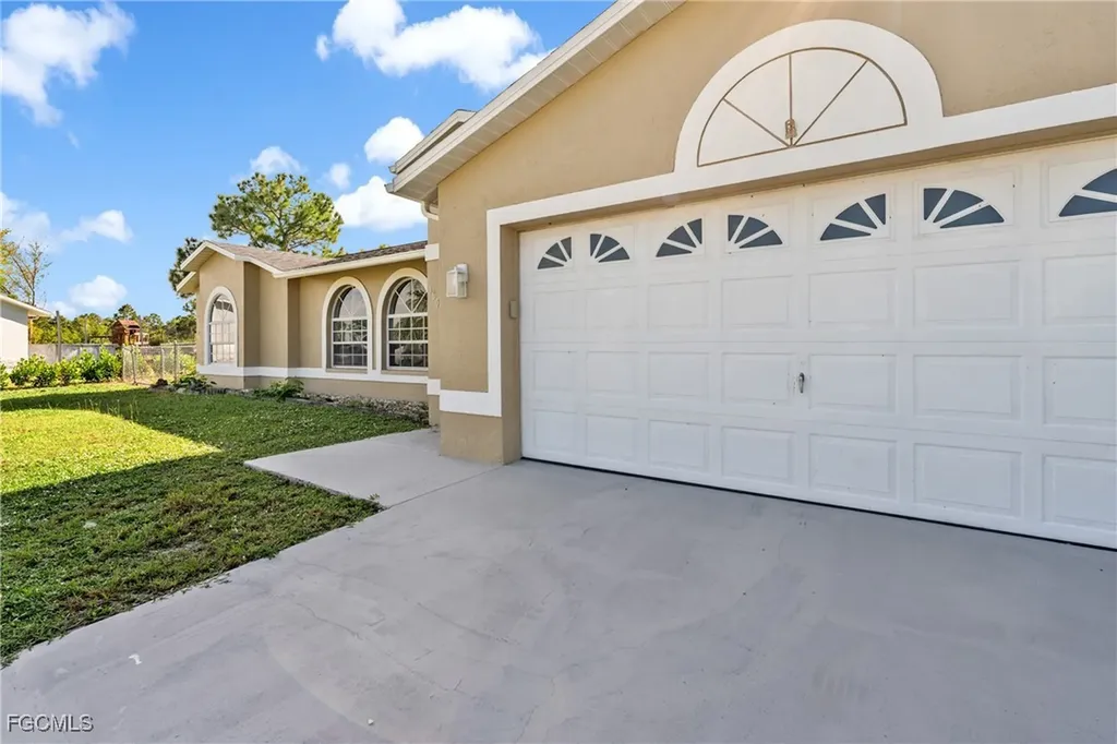 1600 Covington Meadows Circle Lehigh Acres FL 33936