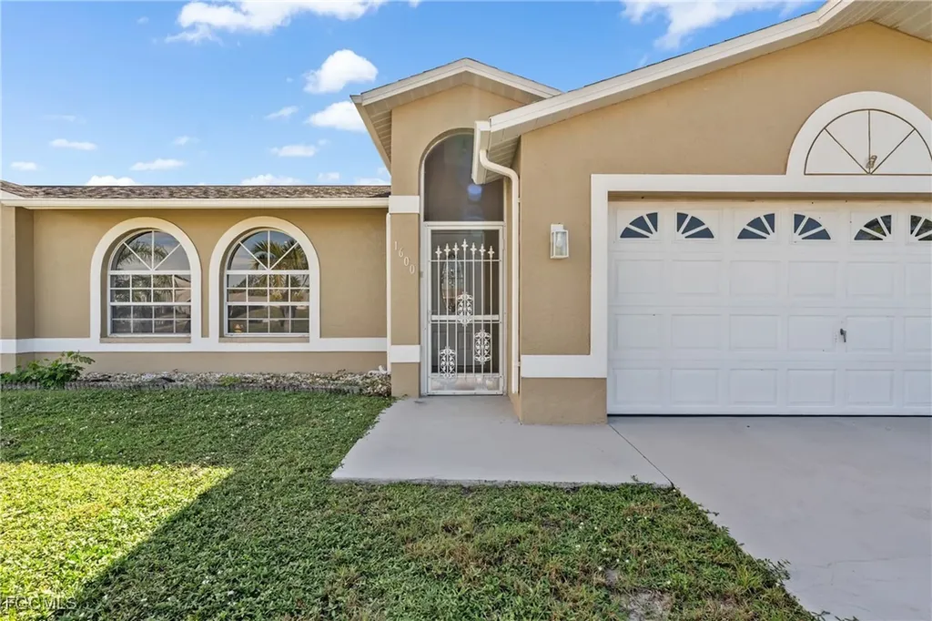 1600 Covington Meadows Circle Lehigh Acres FL 33936