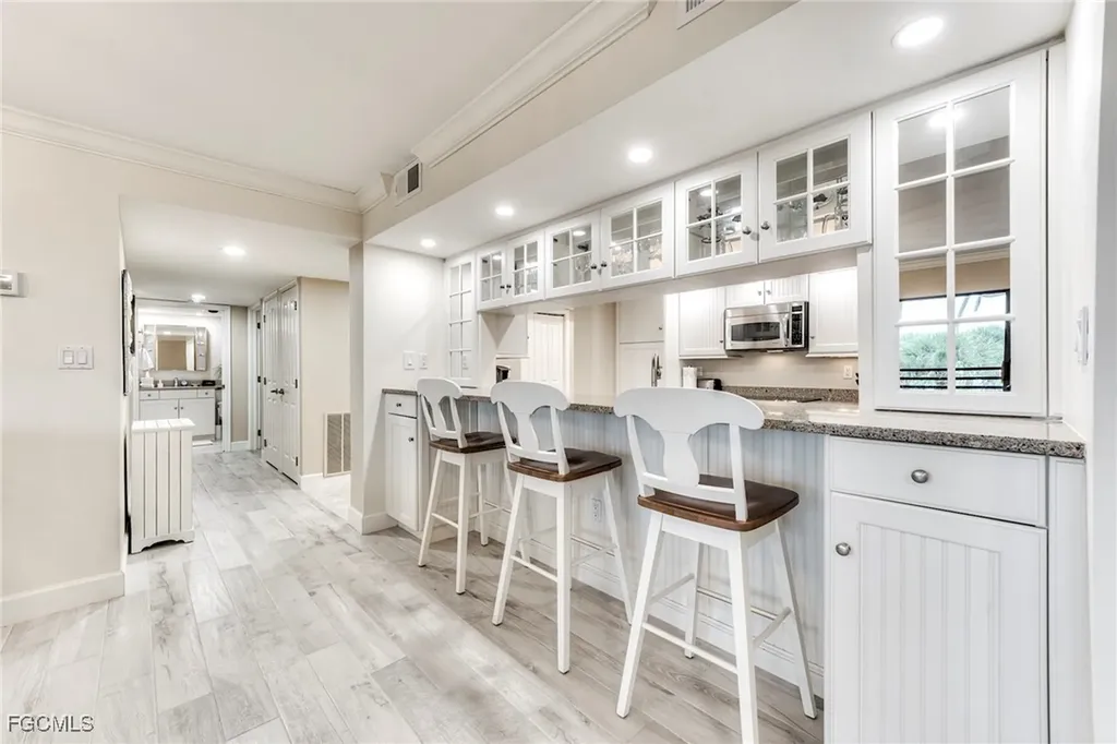 1605 Middle Gulf Drive Sanibel FL 33957