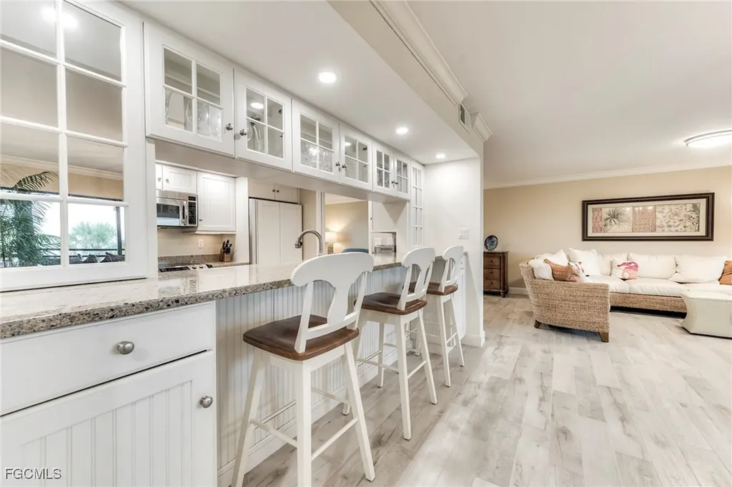 1605 Middle Gulf Drive Sanibel FL 33957