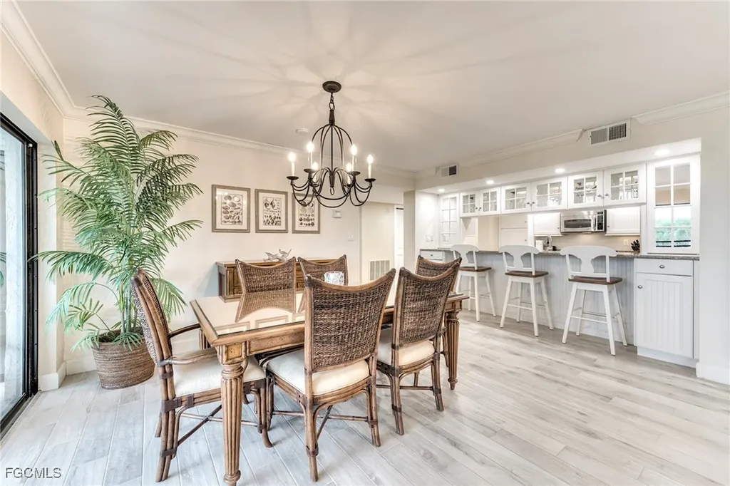 1605 Middle Gulf Drive Sanibel FL 33957