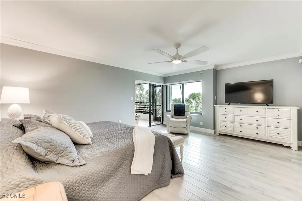 1605 Middle Gulf Drive Sanibel FL 33957