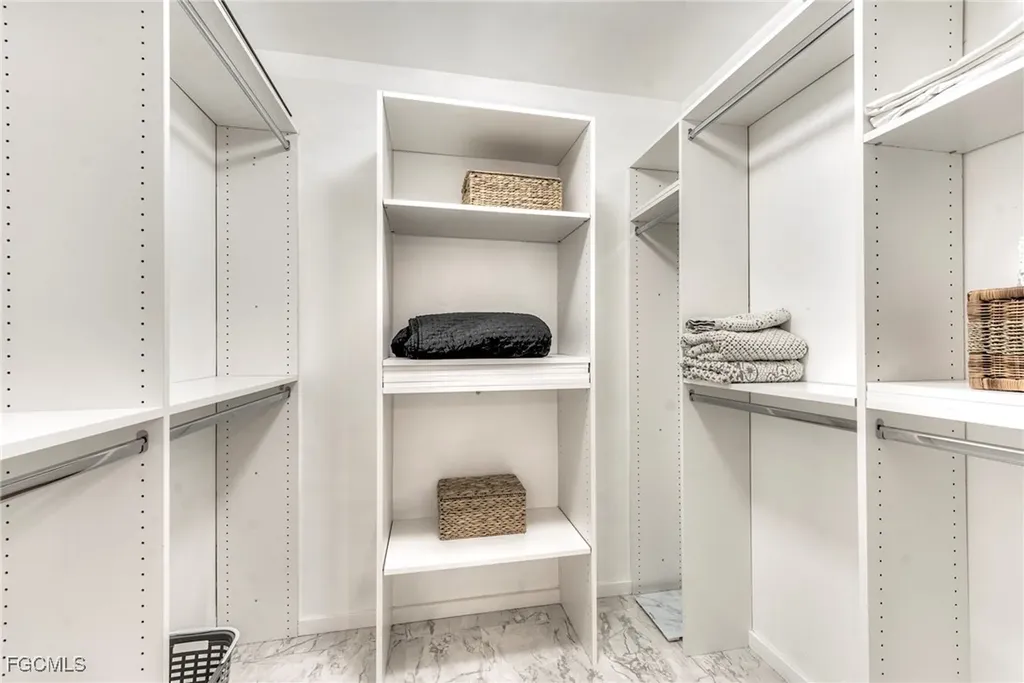 1605 Middle Gulf Drive Sanibel FL 33957