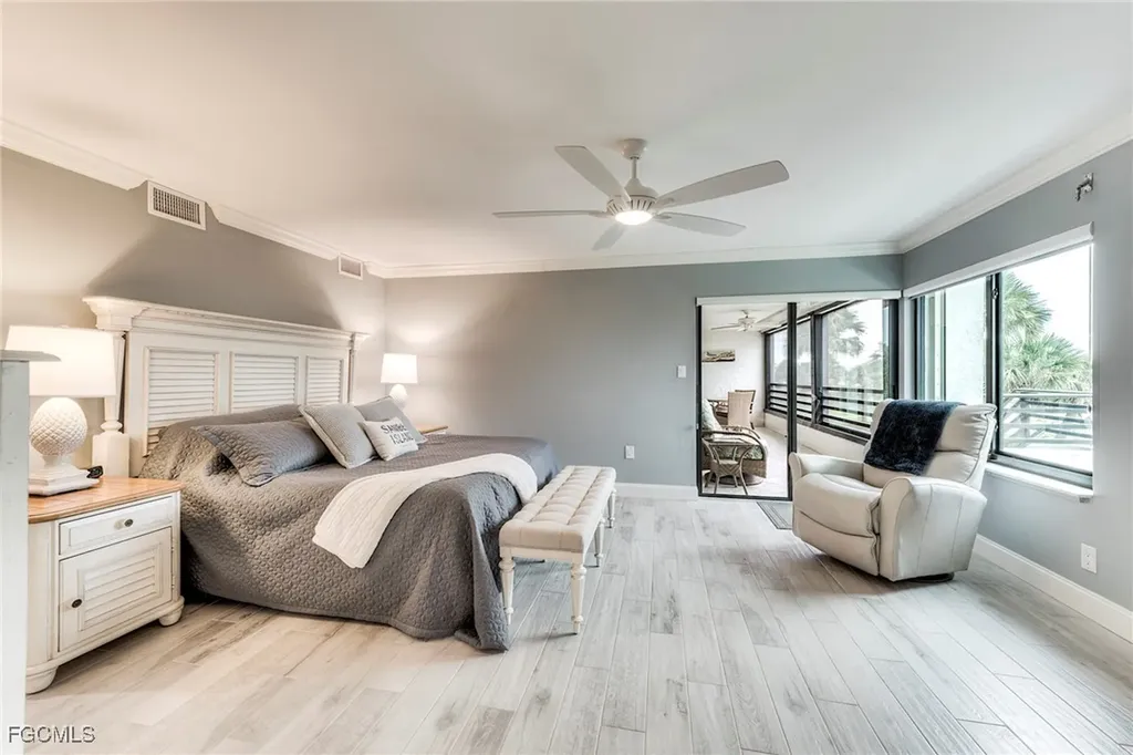 1605 Middle Gulf Drive Sanibel FL 33957