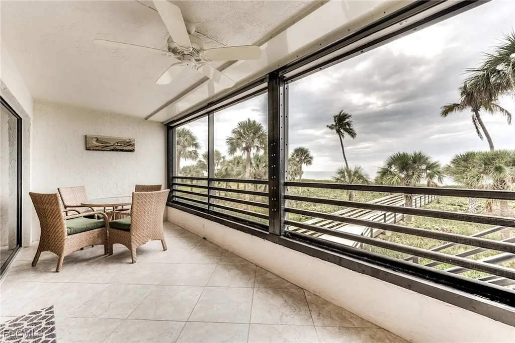 1605 Middle Gulf Drive Sanibel FL 33957