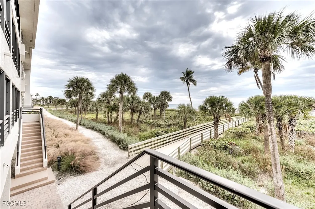 1605 Middle Gulf Drive Sanibel FL 33957