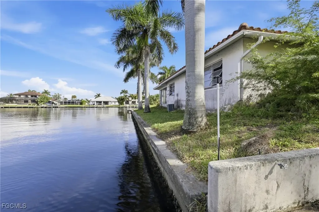 111 SW 49th Terrace Cape Coral FL 33914
