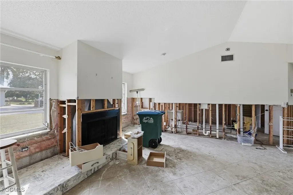 111 SW 49th Terrace Cape Coral FL 33914