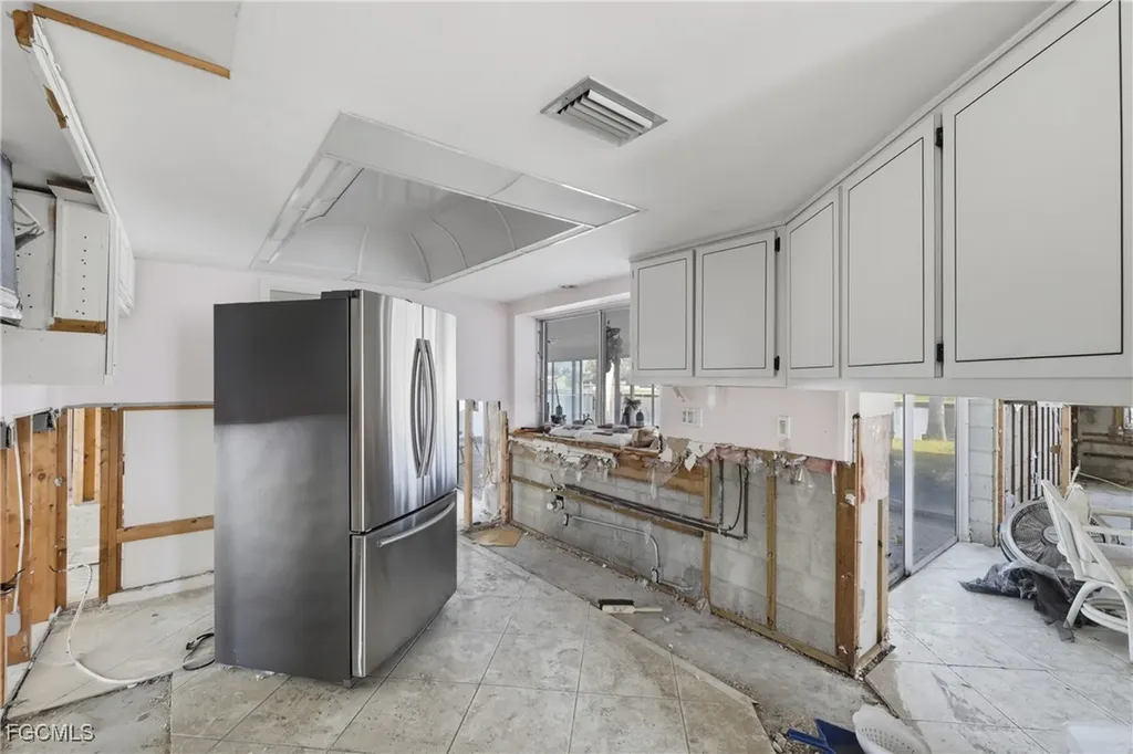 111 SW 49th Terrace Cape Coral FL 33914