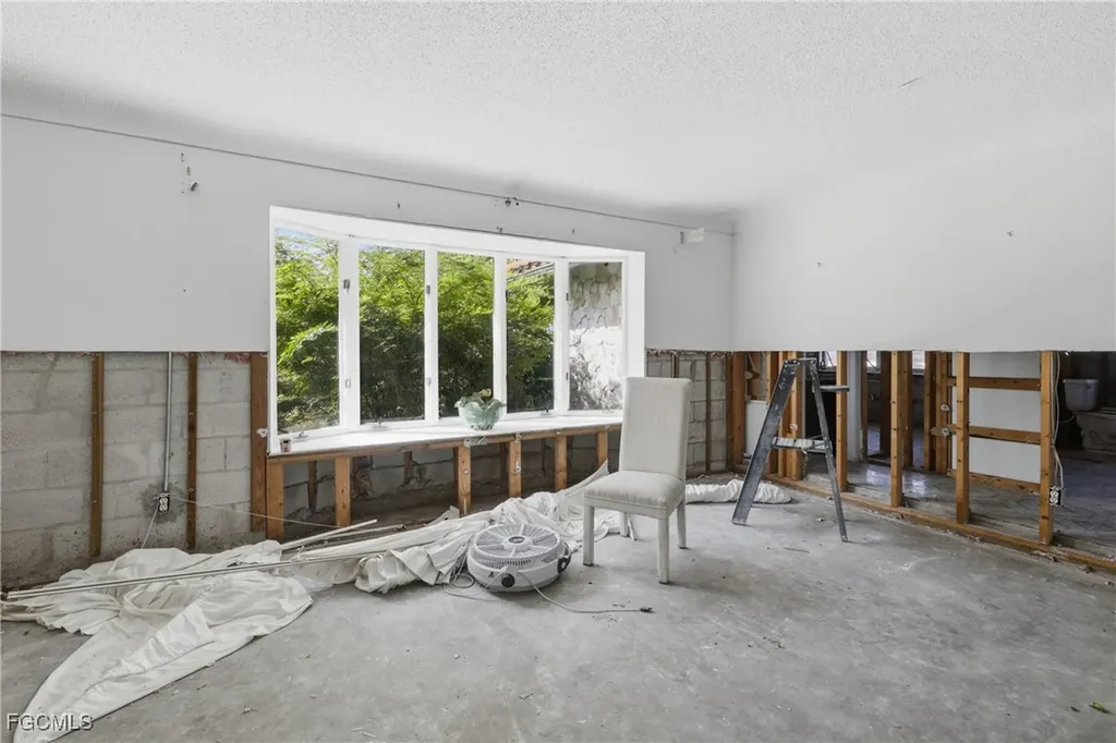 111 SW 49th Terrace Cape Coral FL 33914