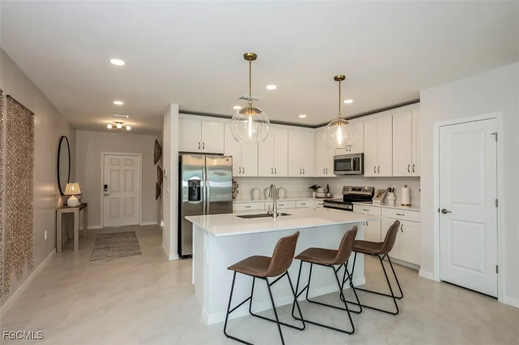 238 Lakeside Breeze Way Lehigh Acres FL 33936