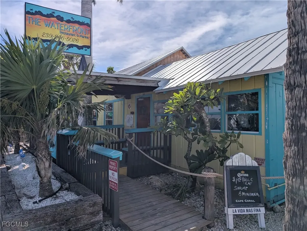 2876 Oleander Street St. James City FL 33956