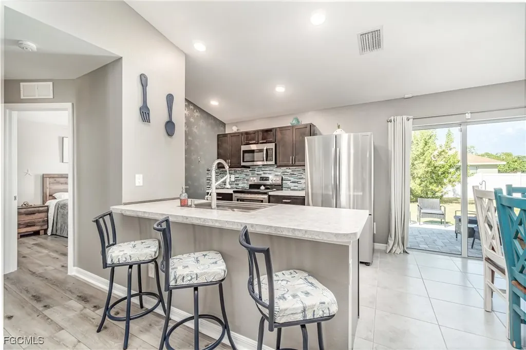 1809 NE 44th Terrace Cape Coral FL 33909