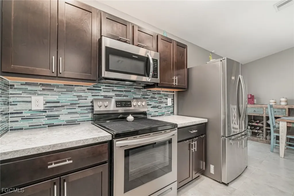 1809 NE 44th Terrace Cape Coral FL 33909