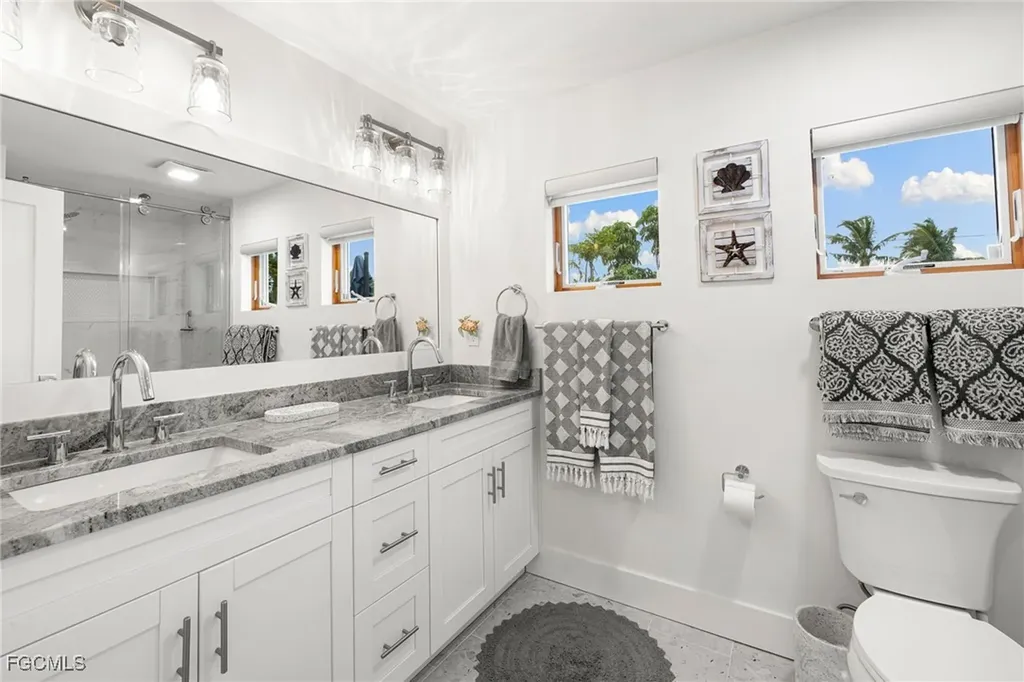 979 Whelk Drive Sanibel FL 33957