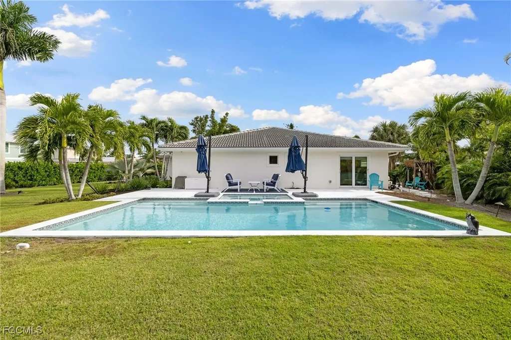 979 Whelk Drive Sanibel FL 33957