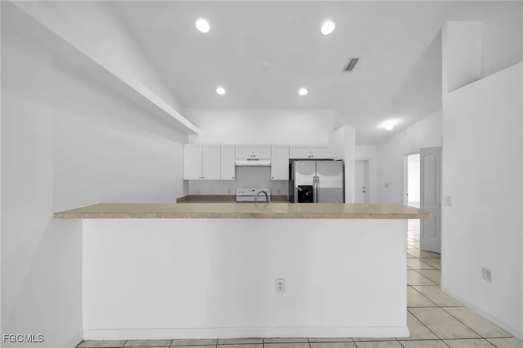 1212 SE 24th Avenue Cape Coral FL 33990