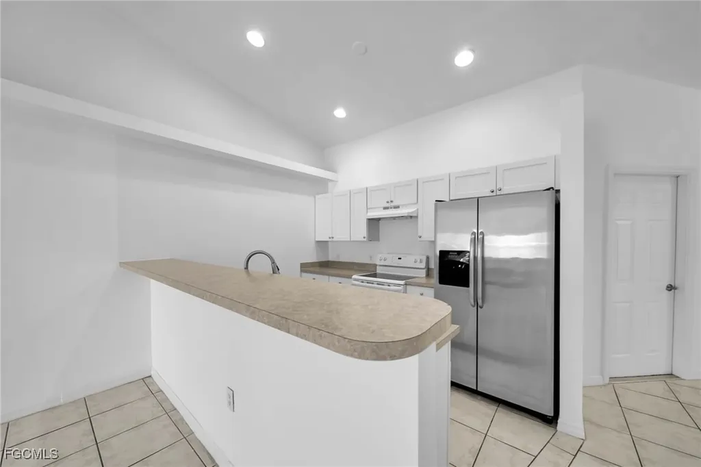 1212 SE 24th Avenue Cape Coral FL 33990