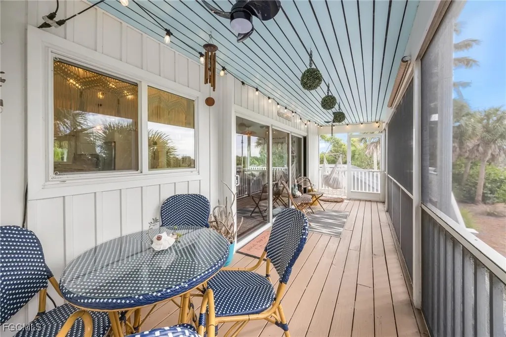 9247 Dimmick Drive Sanibel FL 33957