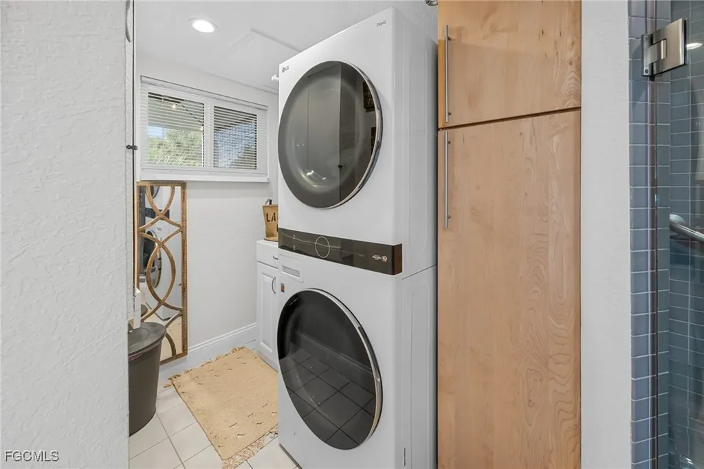 9247 Dimmick Drive Sanibel FL 33957