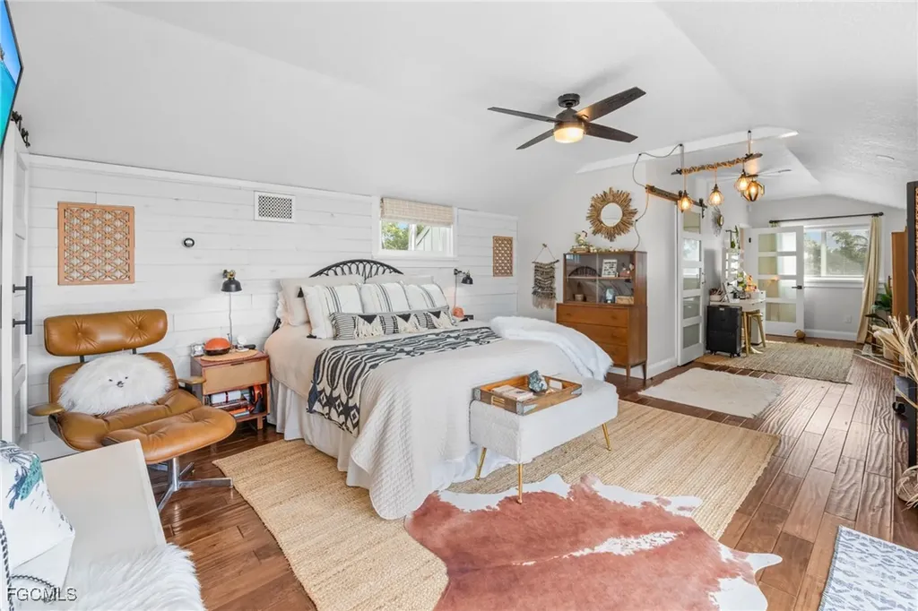 9247 Dimmick Drive Sanibel FL 33957