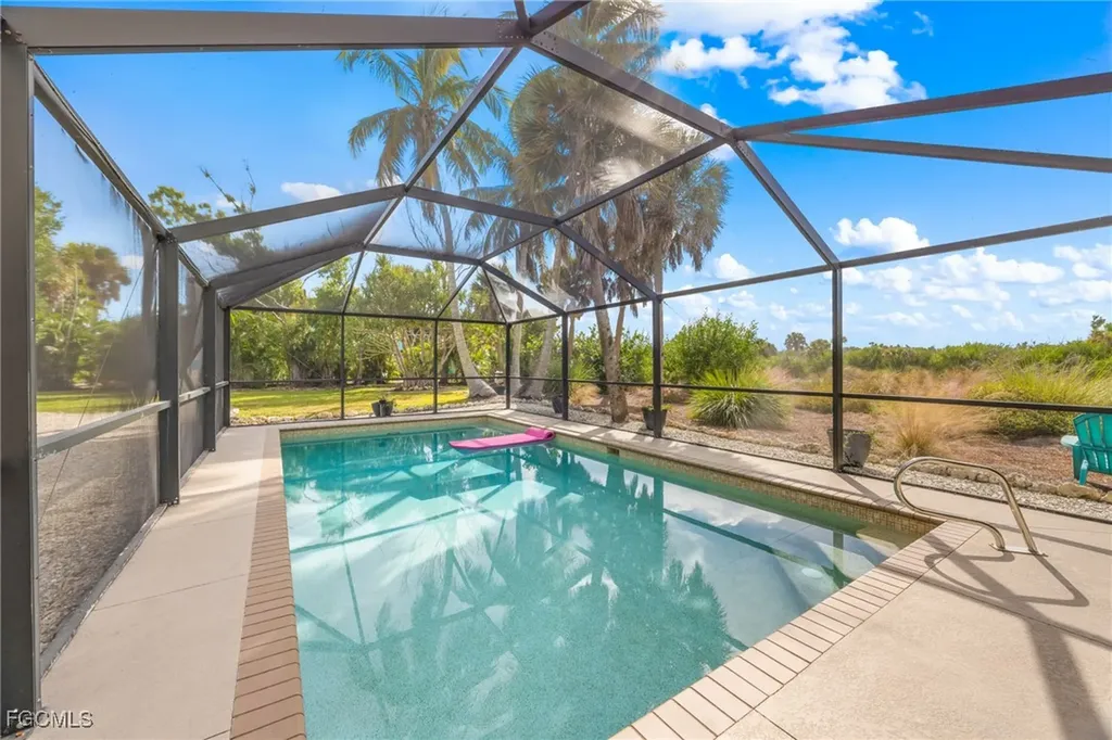 9247 Dimmick Drive Sanibel FL 33957