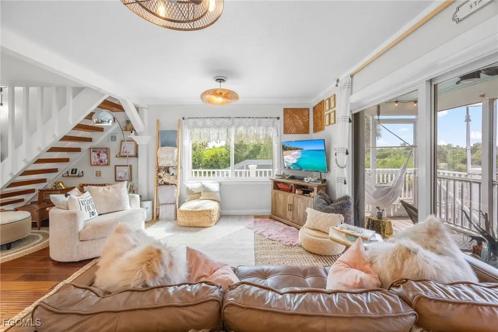 9247 Dimmick Drive Sanibel FL 33957