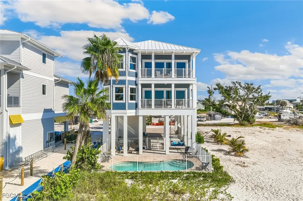 70 Avenue E Fort Myers Beach FL 33931