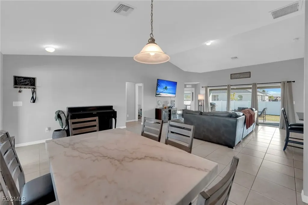 2730 NW 6th Street Cape Coral FL 33993