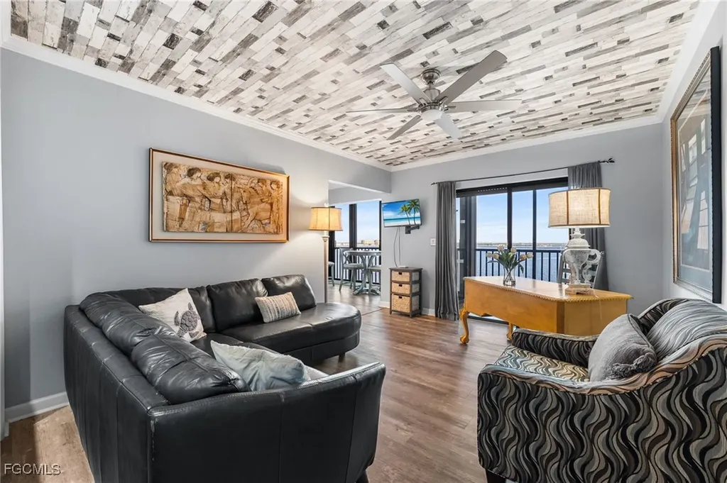 1910 Virginia Avenue Fort Myers FL 33901