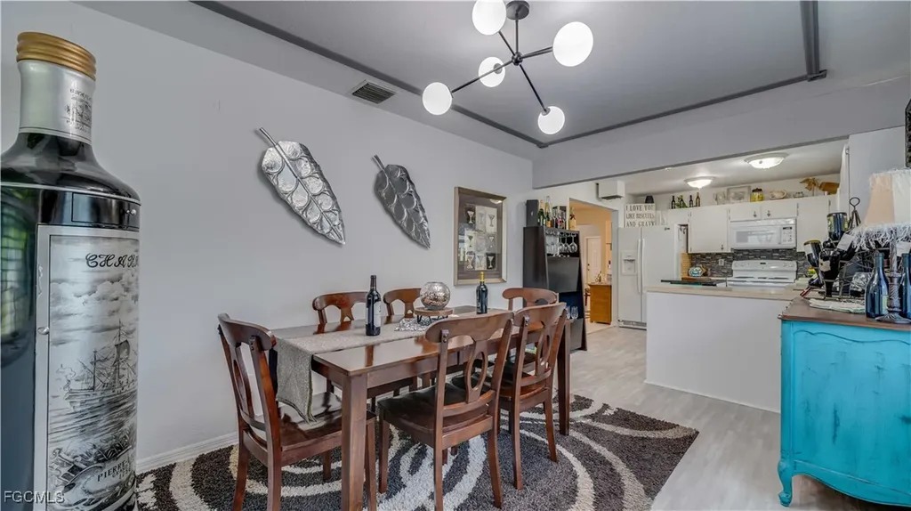 729 105th Avenue N Naples FL 34108