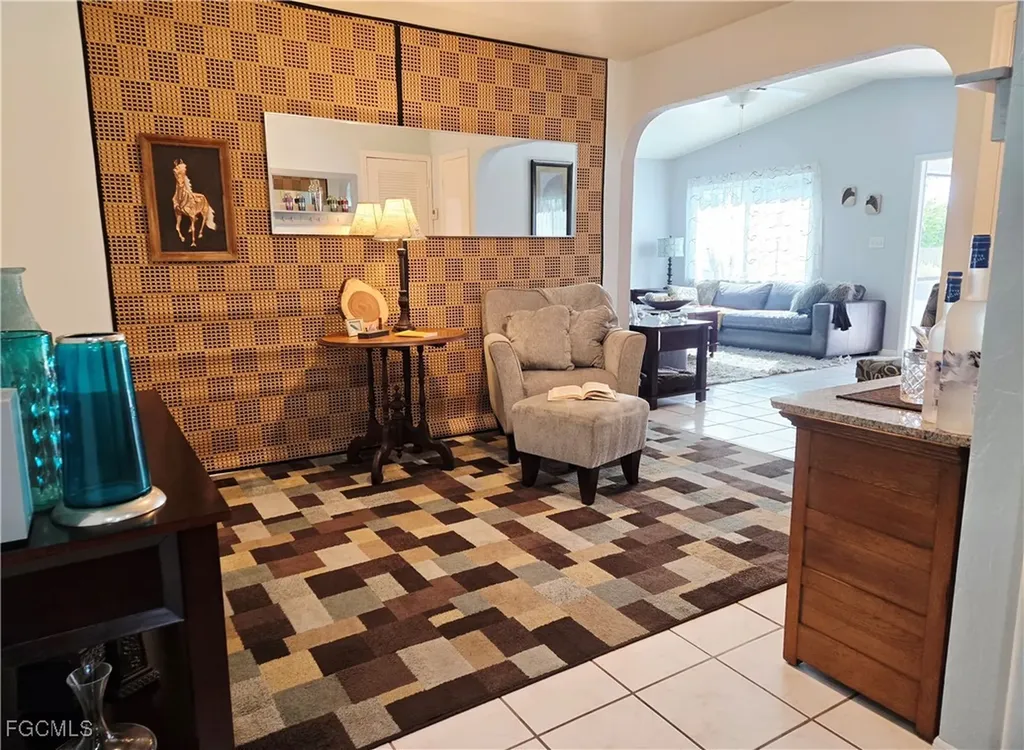 729 105th Avenue N Naples FL 34108