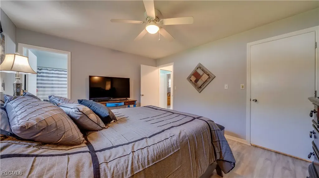 729 105th Avenue N Naples FL 34108