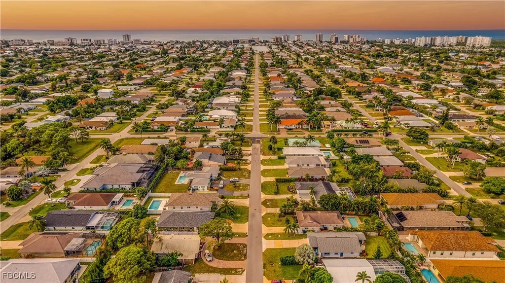 729 105th Avenue N Naples FL 34108