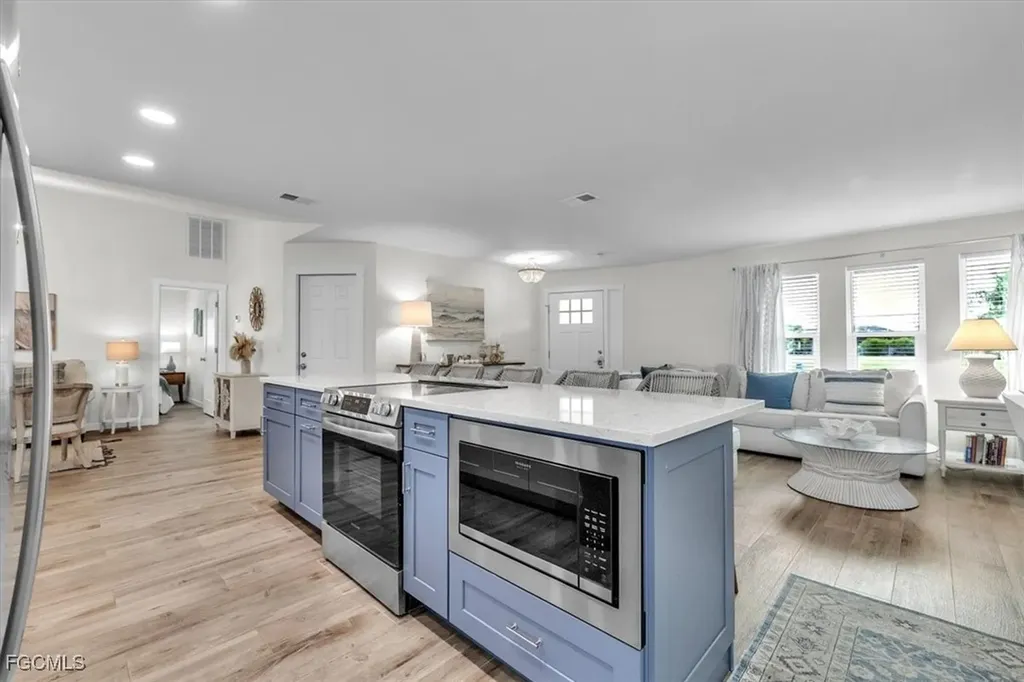 1113 SE 17th Street Cape Coral FL 33990