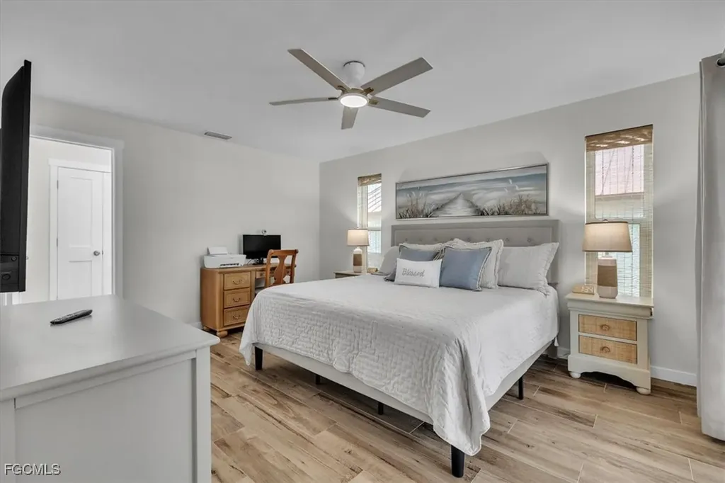 1113 SE 17th Street Cape Coral FL 33990