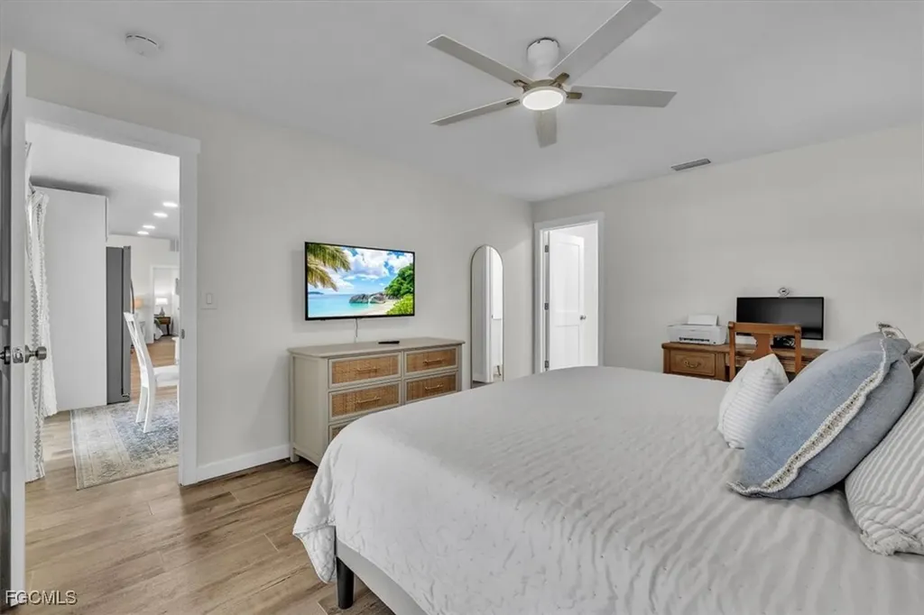 1113 SE 17th Street Cape Coral FL 33990