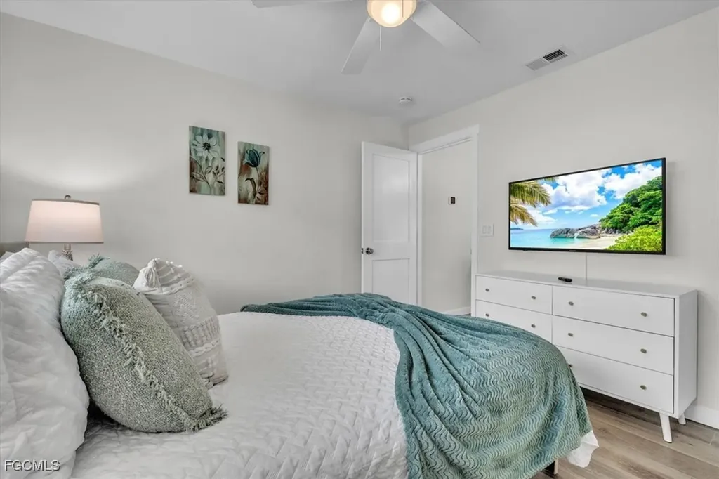 1113 SE 17th Street Cape Coral FL 33990