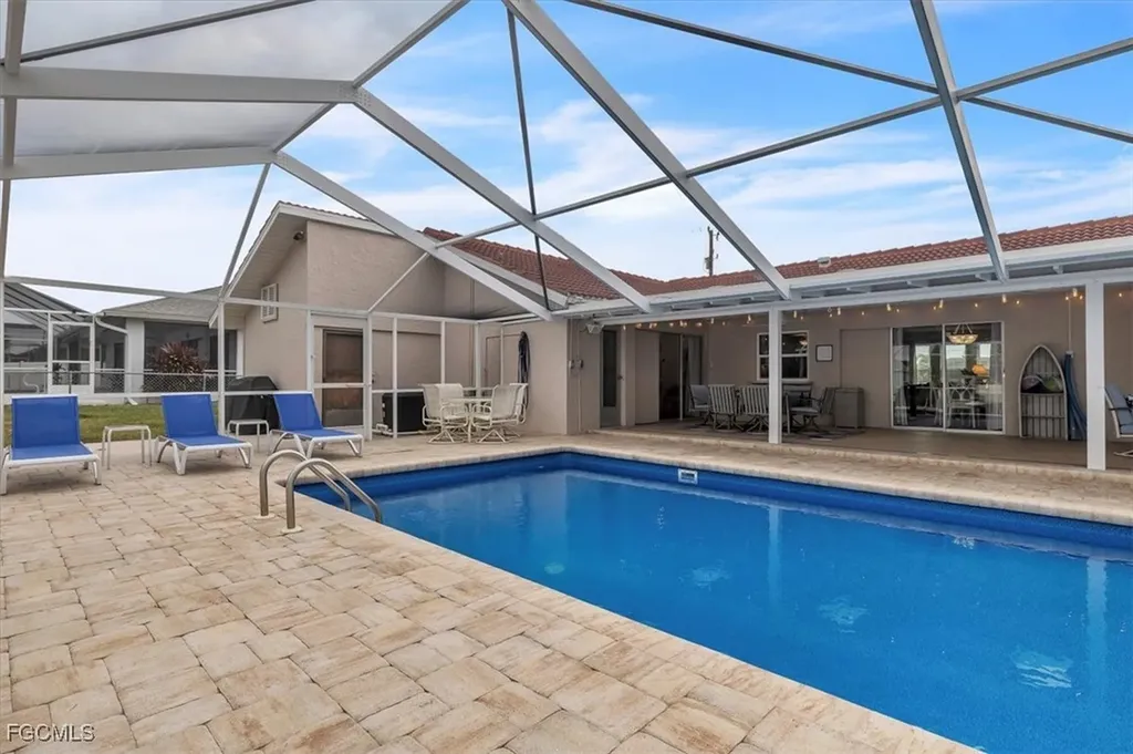 1113 SE 17th Street Cape Coral FL 33990