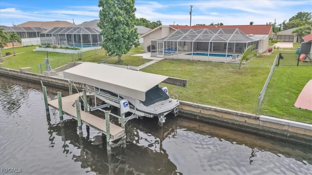 1113 SE 17th Street Cape Coral FL 33990