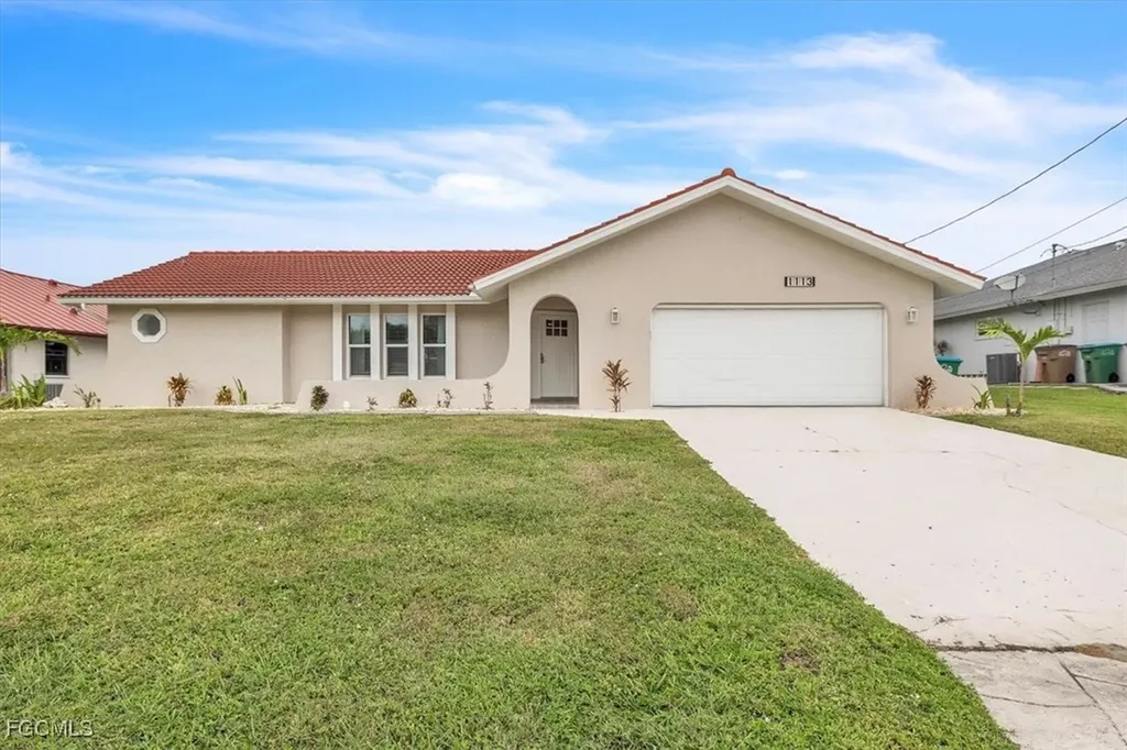 1113 SE 17th Street Cape Coral FL 33990