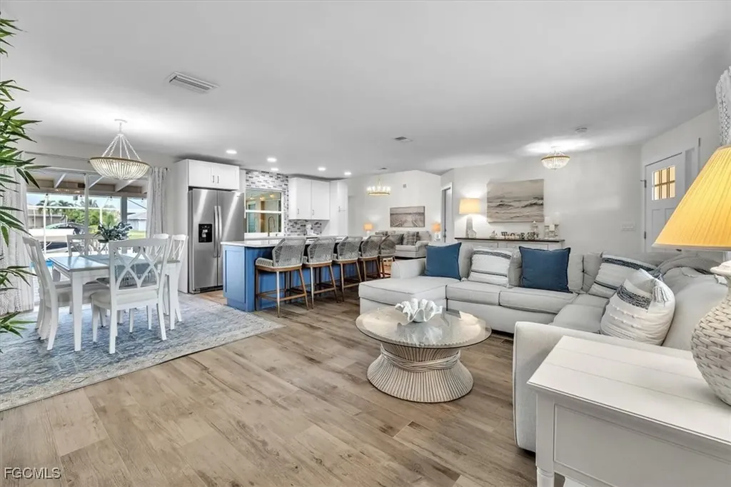 1113 SE 17th Street Cape Coral FL 33990