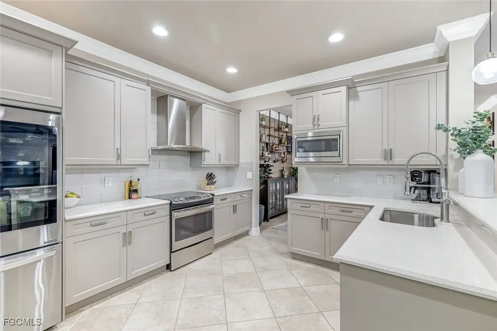 11732 Meadowrun Circle Fort Myers FL 33913