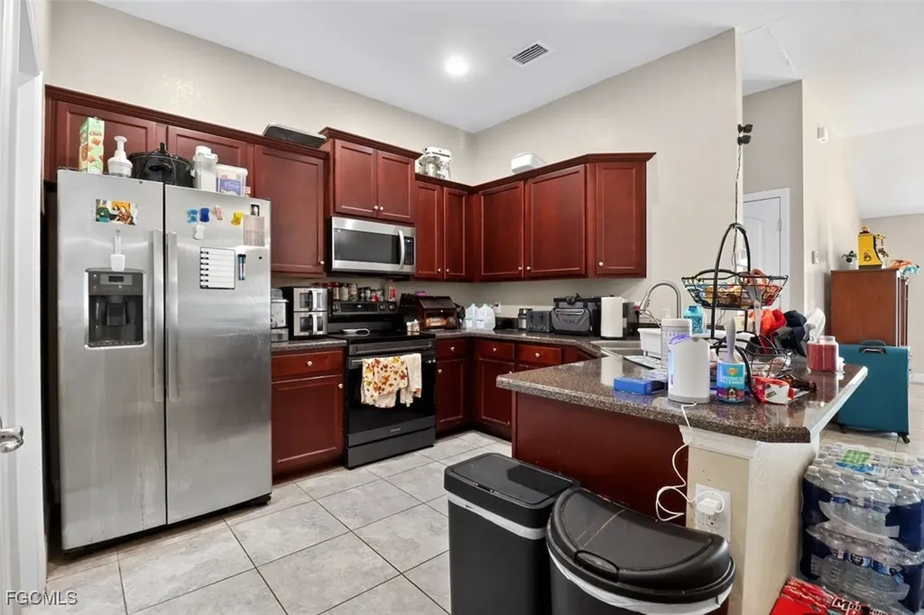 4301 NW 36th Place Cape Coral FL 33993