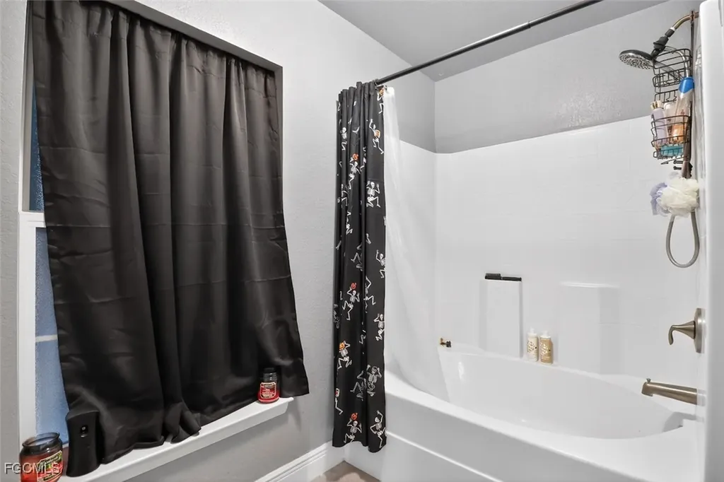 4301 NW 36th Place Cape Coral FL 33993