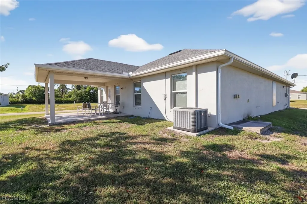 4301 NW 36th Place Cape Coral FL 33993
