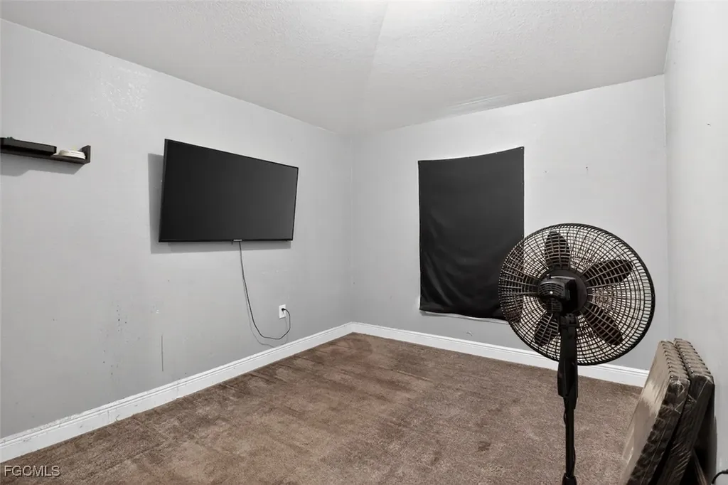4301 NW 36th Place Cape Coral FL 33993