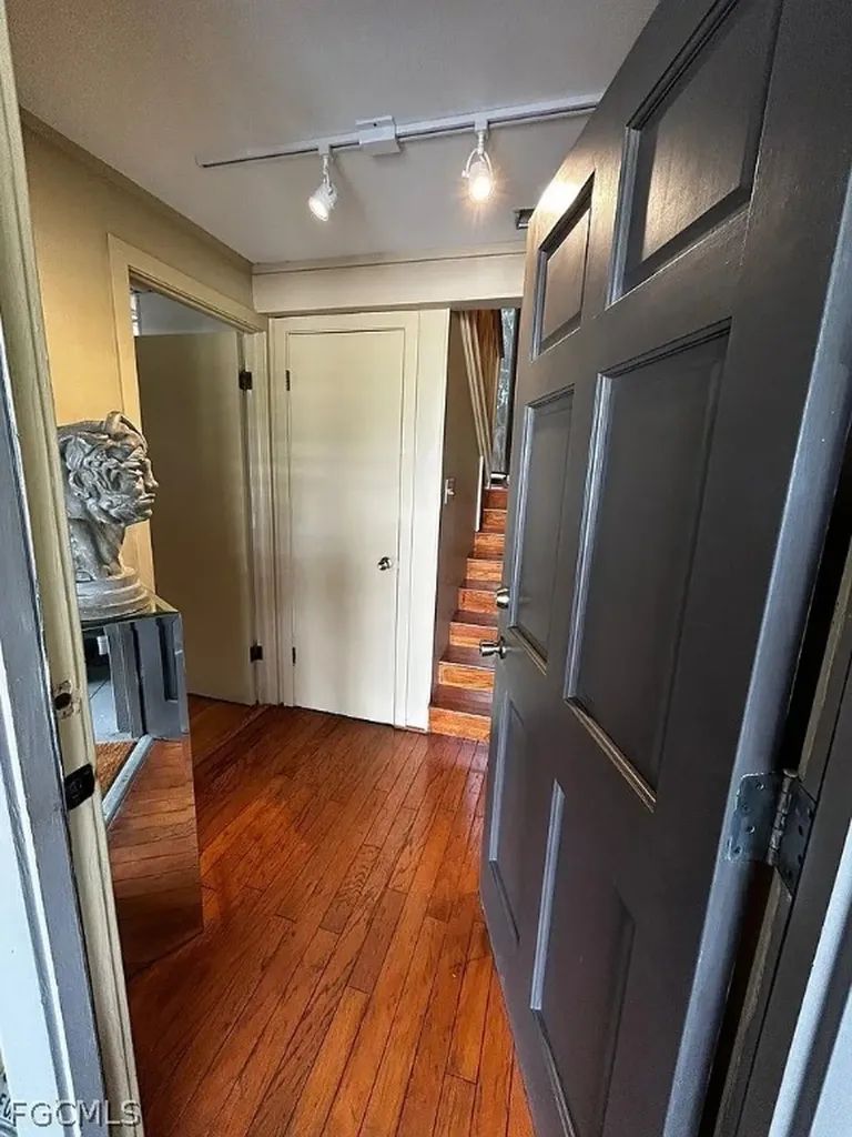 1702 Hill Avenue Fort Myers FL 33901