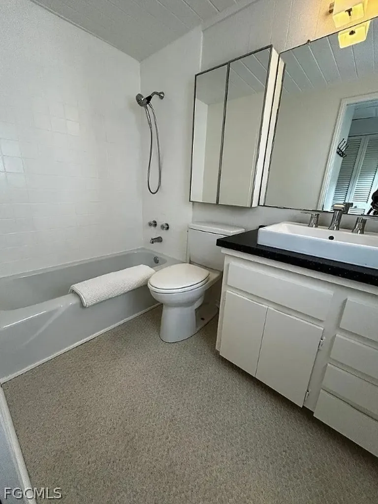 1702 Hill Avenue Fort Myers FL 33901