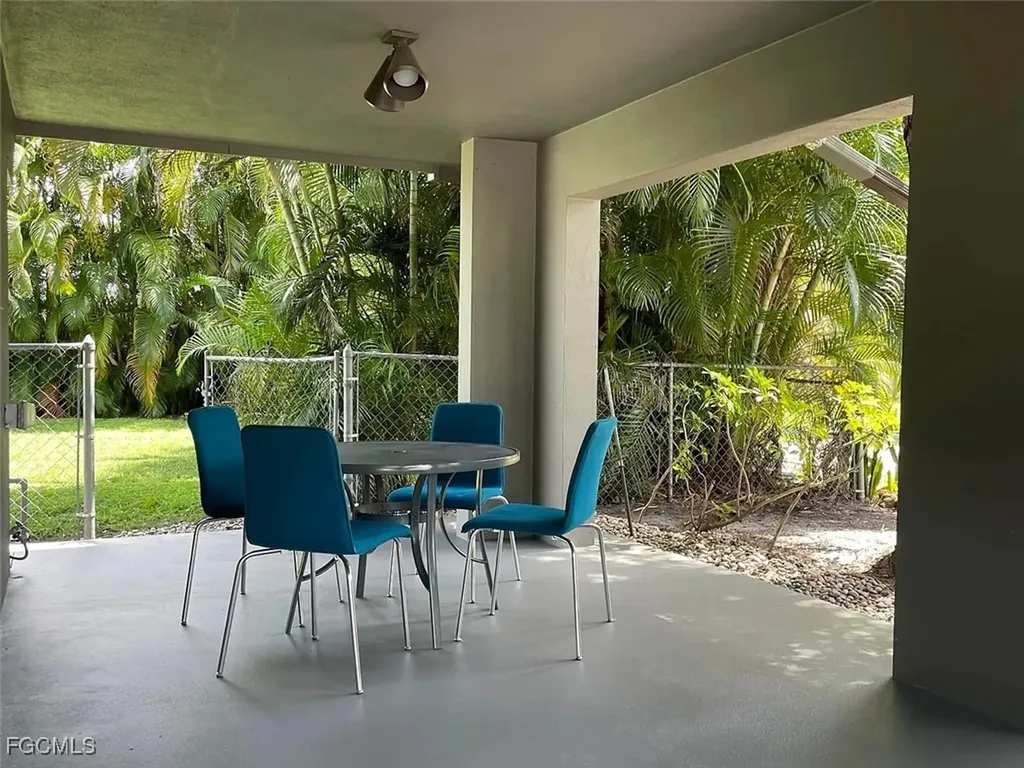 1702 Hill Avenue Fort Myers FL 33901